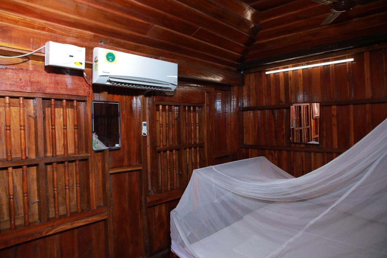 Malayalam Lake Resort Alappuzha 외부 사진