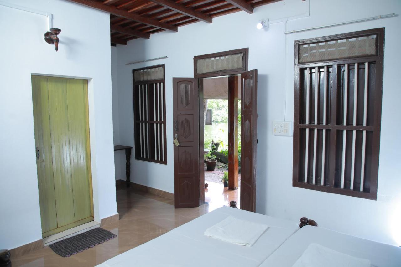 Malayalam Lake Resort Alappuzha 외부 사진
