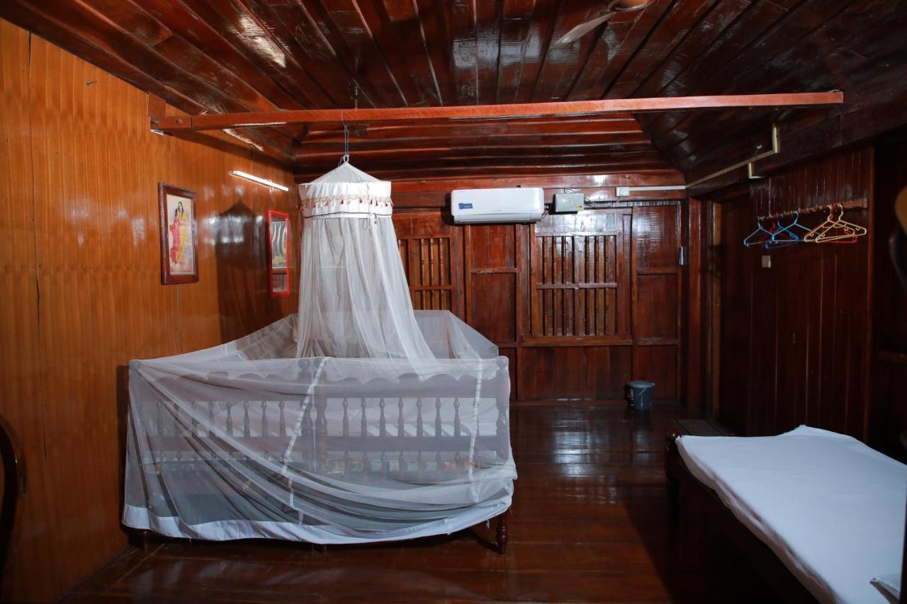 Malayalam Lake Resort Alappuzha 외부 사진