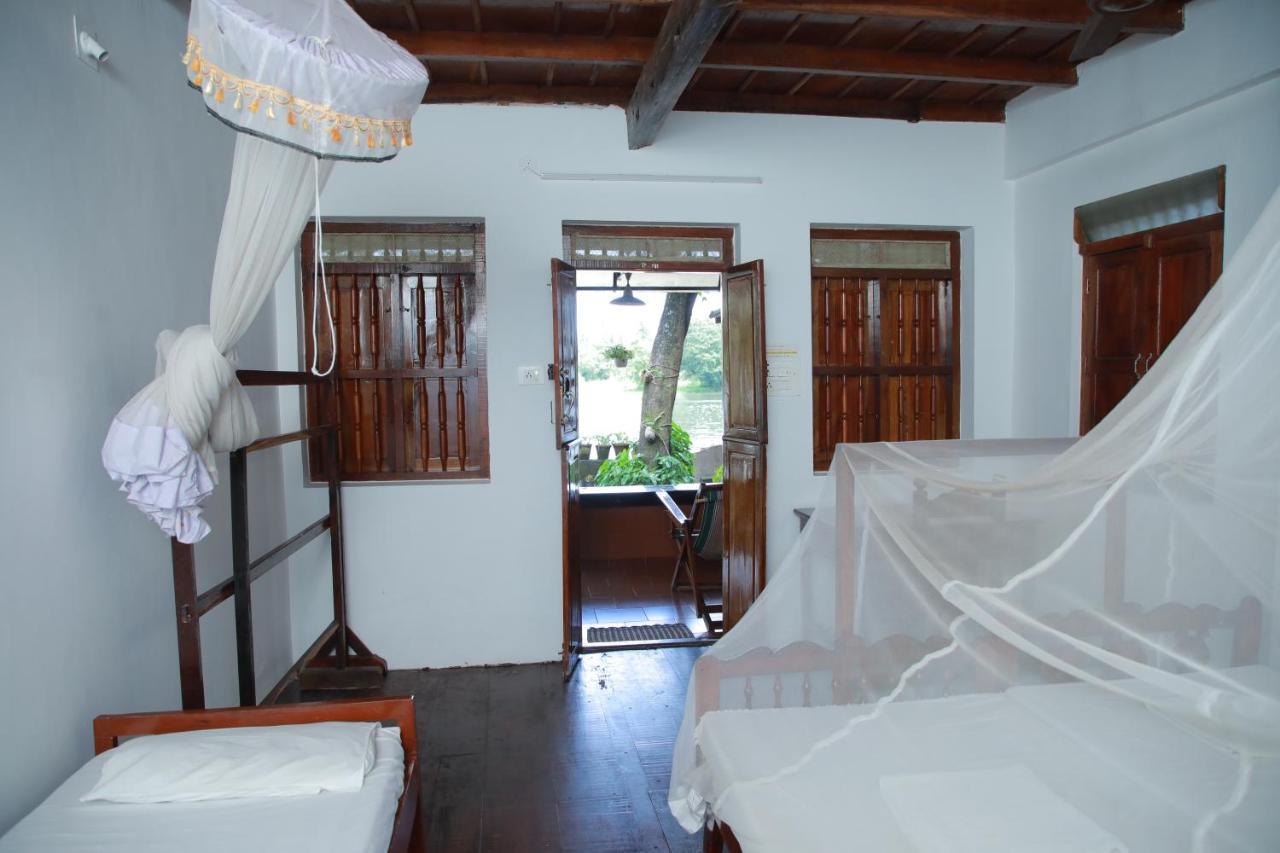 Malayalam Lake Resort Alappuzha 외부 사진