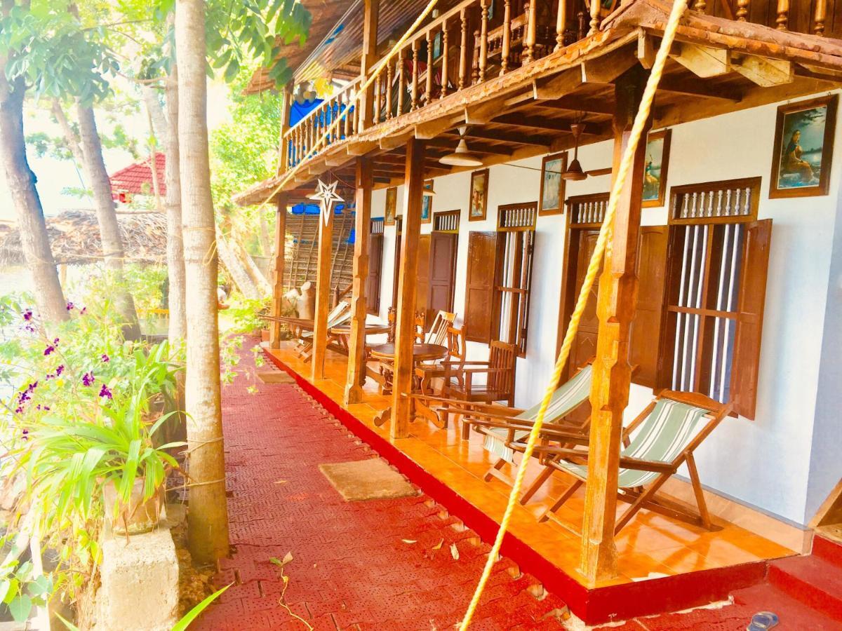 Malayalam Lake Resort Alappuzha 외부 사진